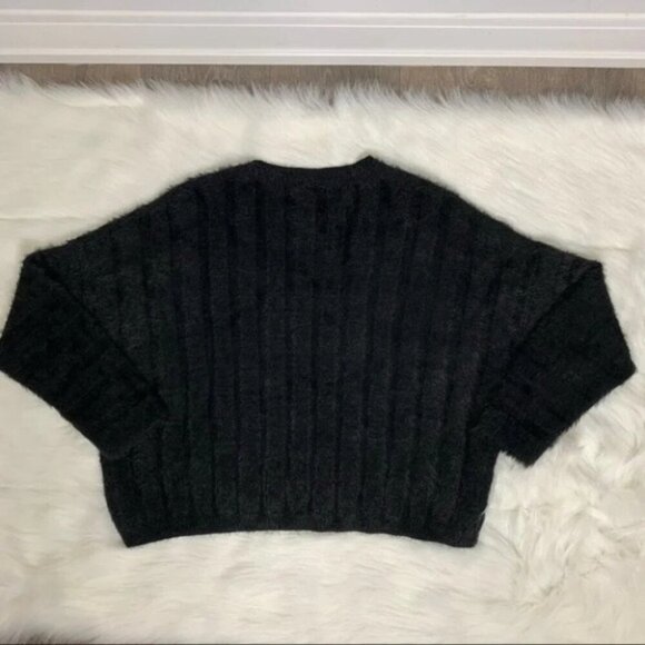 Oak and Fort Fuzzy Sweater V-neck Brushed Knit Black pullover fluffy Size XS - Picture 14 of 16